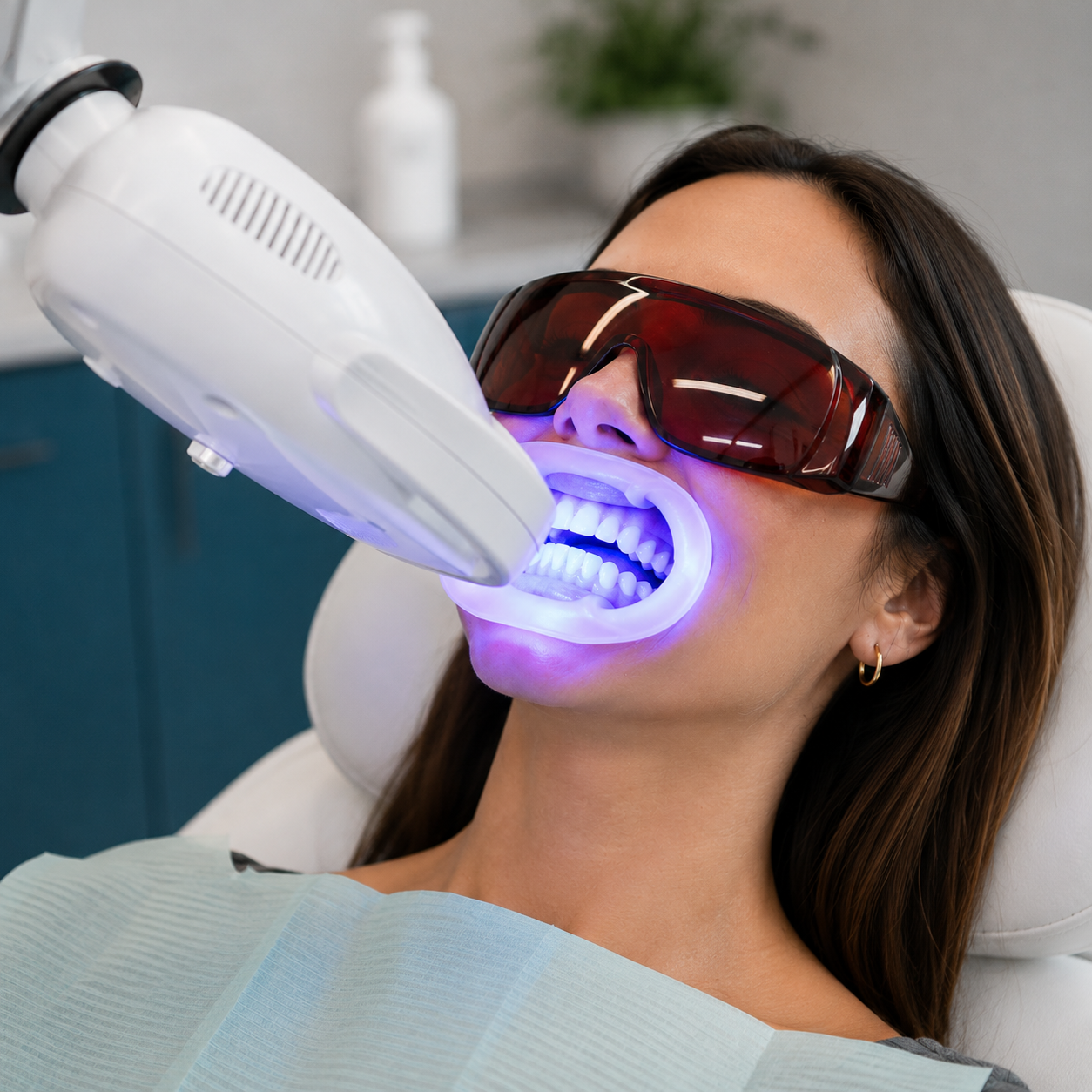 Limpieza + Blanqueamiento Dental